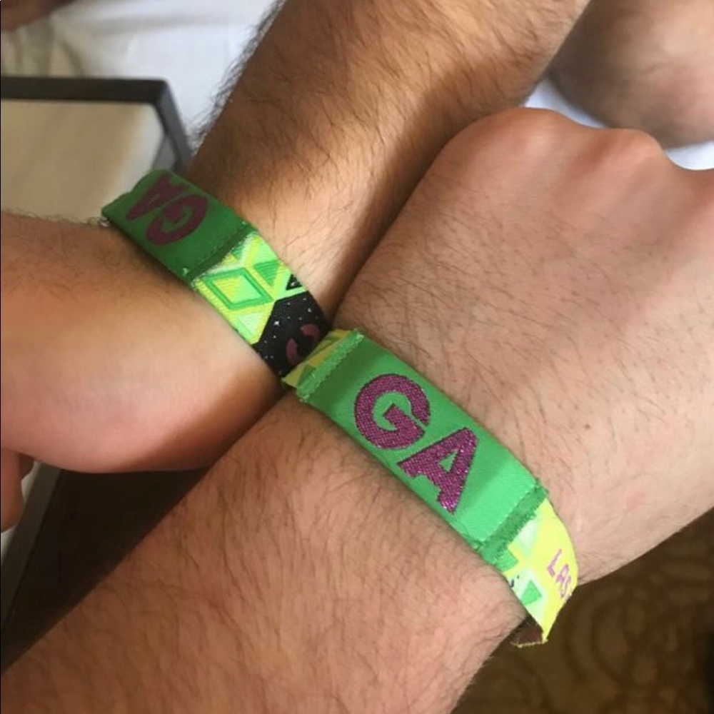 EDC DAY 3 WRISTBAND
